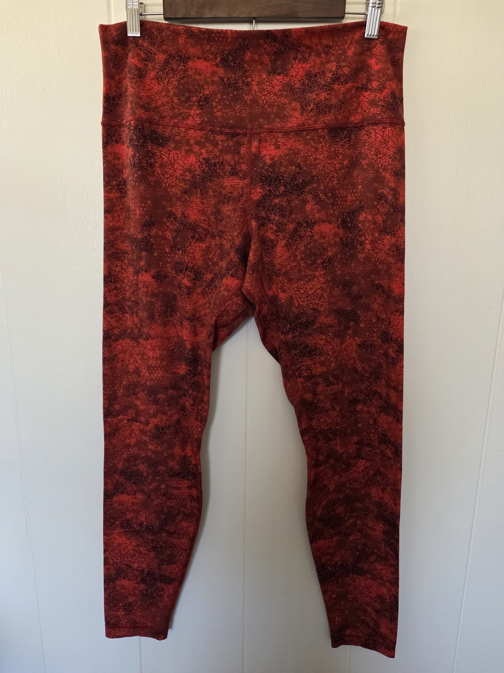 Lululemon Align Lunar New Year 28" Size 14
